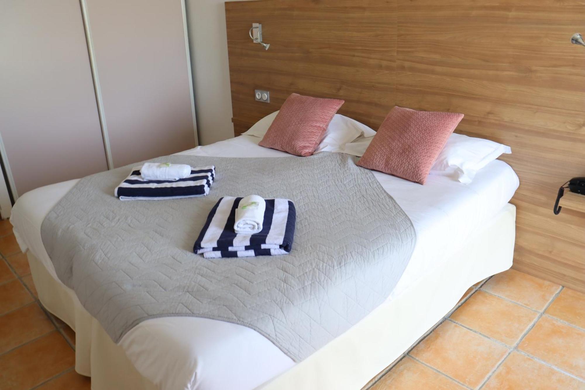 Hotel Bellevue Saint-Florent (Corsica)