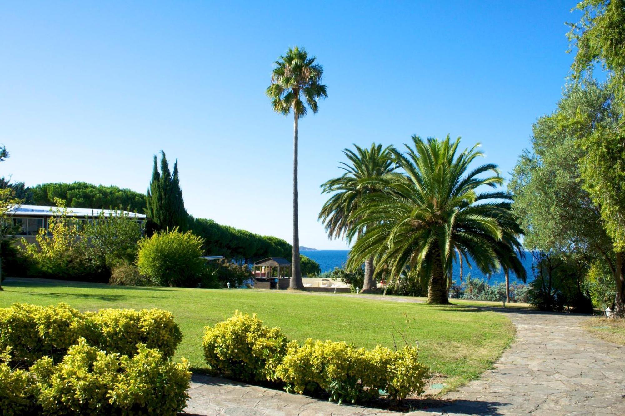Hotel Bellevue Saint-Florent (Corsica)